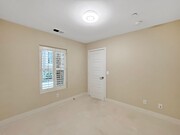 Photo - Stunning 3B/3.5BA Townhouse in Mission Val...