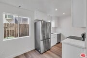Photo - 6616 Sylmar Ave