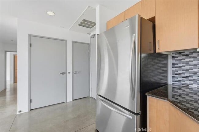 Photo - 285 W 6th St Unit 317