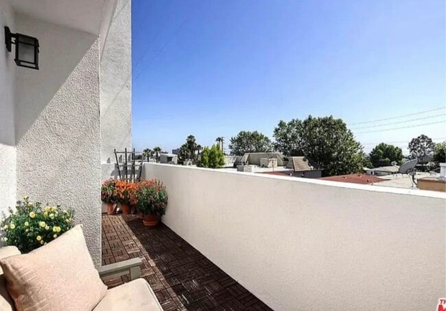 Photo - 1621 Barry Ave Unit West LA- condo for rent