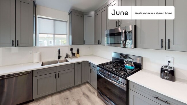 Photo - Room in Shared 4 bed/3 bath home Unit A