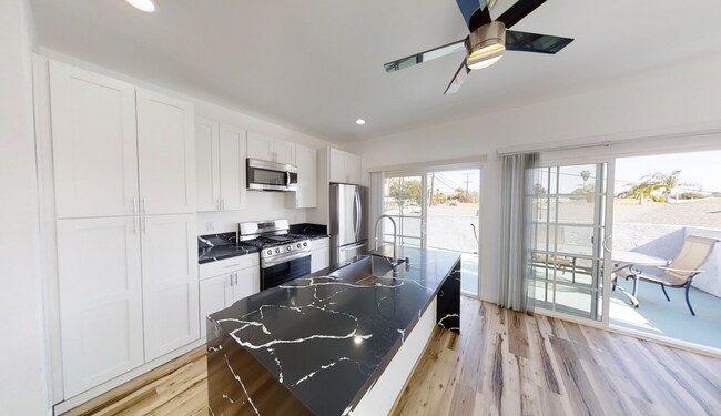 Photo - 5071-5073 55th St Unit 5073 55th St