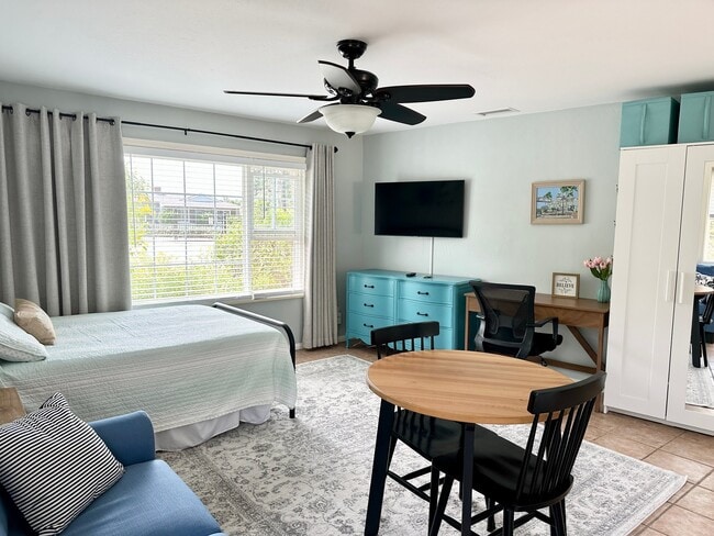 Photo - 1306 Basswood Ave Unit studio