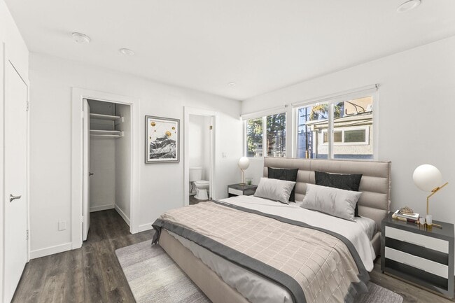 Photo - 4323 Van Nuys Blvd Unit 5