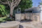 Photo - 947 10th St House