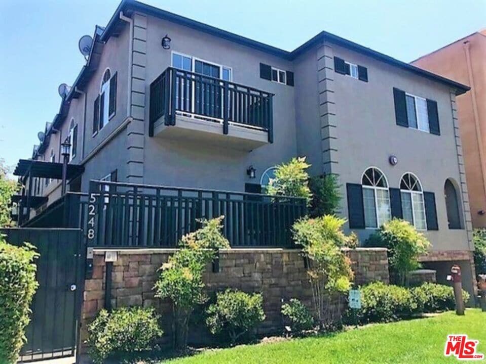 Photo - 5248 Satsuma Ave Unit 3