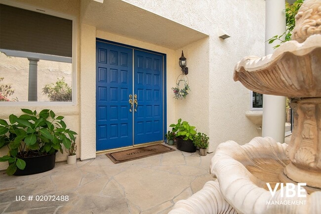 Photo - COMING SOON-Gorgeous GUARD GATED Westlake ...