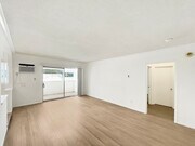 Photo - 960 Larrabee St Condo Unit 115