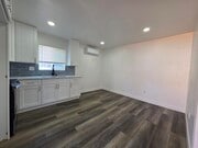 Photo - 2040 Earl St House