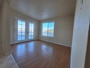 Photo - 954 Surrey Dr