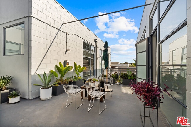 Photo - 1534 17th St Unit 204