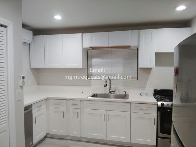Photo - 831 Washington St Apartment Unit B