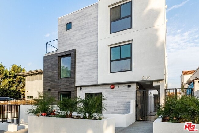 Photo - 846 N Alta Vista Blvd Unit 104