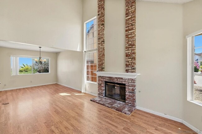 Photo - 4852 Northerly St