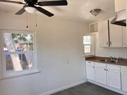 Photo - Newly renovated 2br 1bath near the 215 Apartment