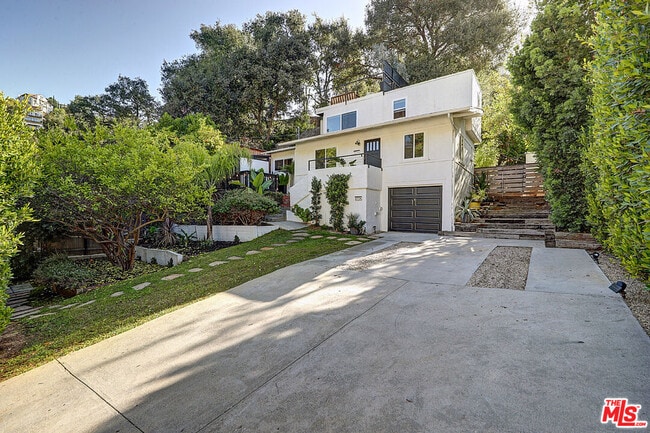Building Photo - 8326 Ridpath Dr