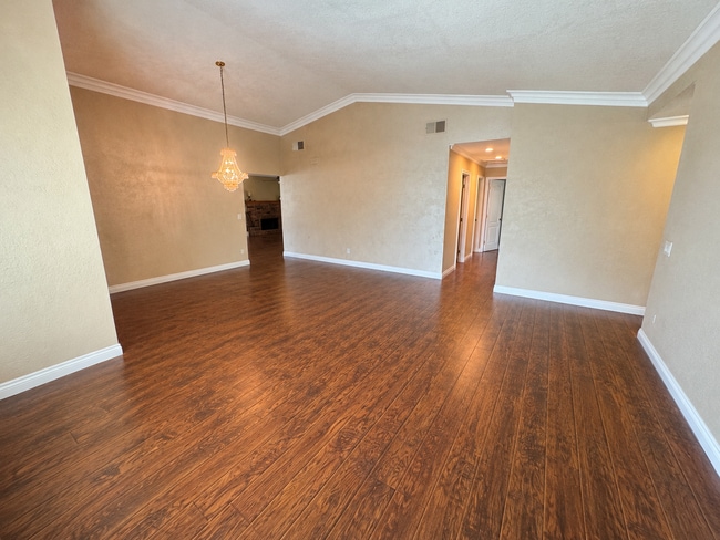 Photo - 606 Pinecrest Ln