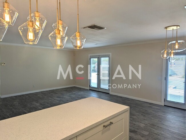 Photo - Desirable 3 bedroom home with Pool
