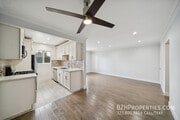 Photo - 7571 Willoughby Ave Unit 2