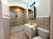 Photo - 632 N Sycamore Ave