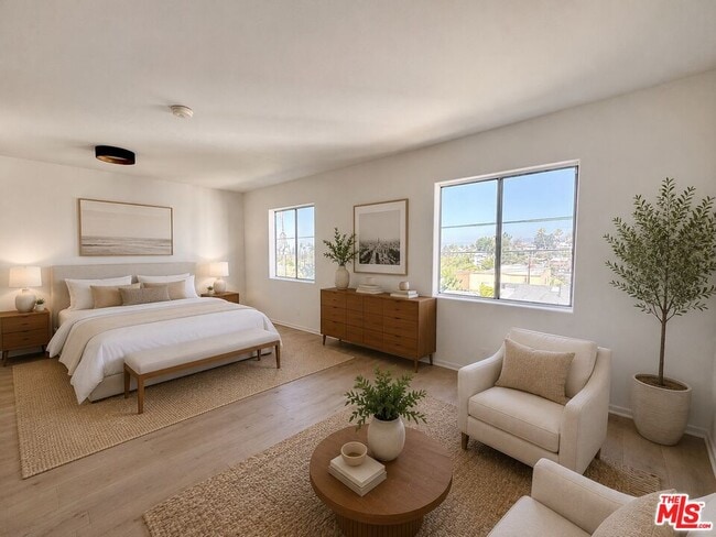 Building Photo - 1031 Coronado Ter