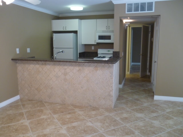 Photo - 18350 Hatteras St Unit 108