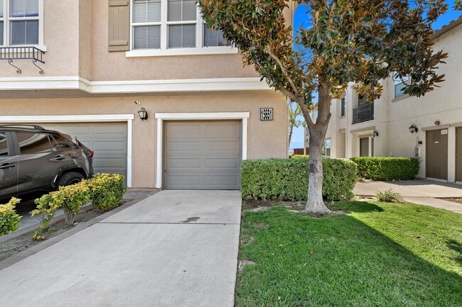 Photo - 2 bedroom Condo with an attached garage an...