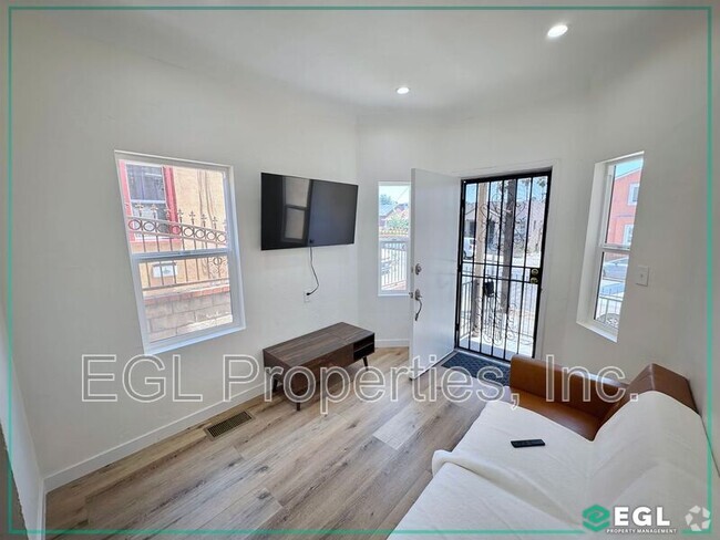 Building Photo - 3111 Winter St Rental