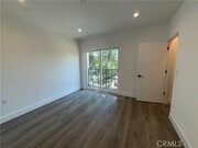 Photo - 21721 Hart St