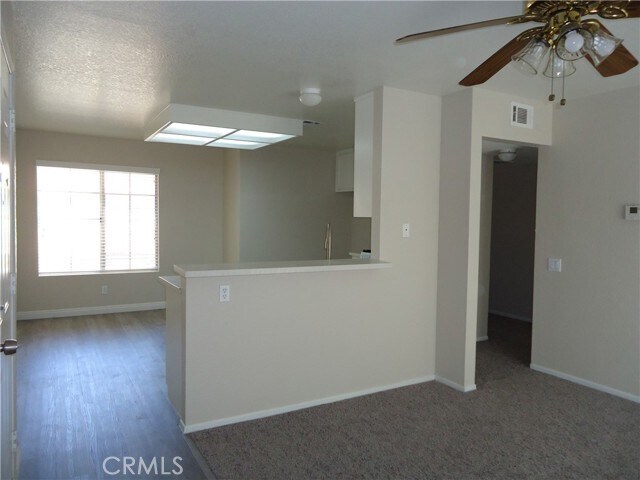 Photo - 1365 Crafton Ave Unit 2018