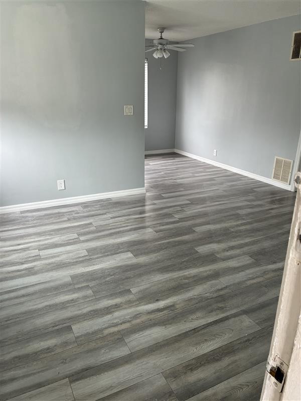 Photo - 1052 Justin Ave