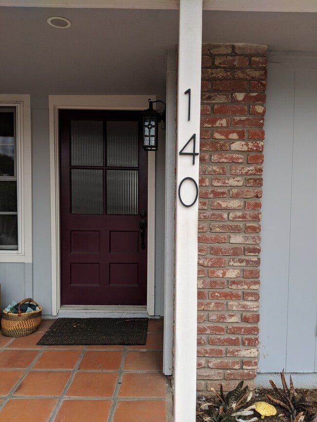 Photo - 140 Sylvan Dr