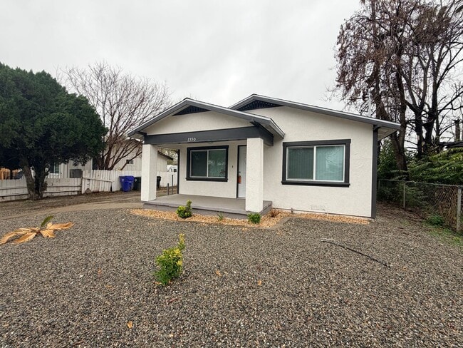 Building Photo - Charming 3-bedroom, 2-bathroom home located in the city of San Bernardino, CA.