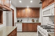 Photo - 6313 Bluebell Ave House