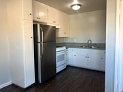 Photo - 2000 Carnegie Ln