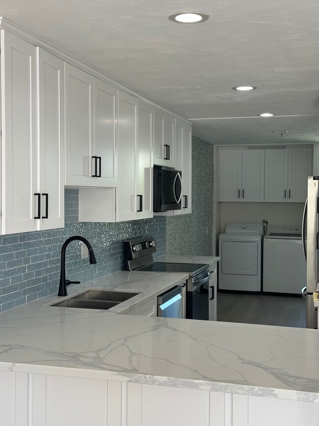 New Kitchen - 16512 Harbour Ln Townhome