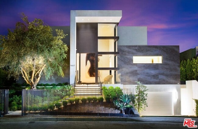 Building Photo - 9607 Highridge Dr