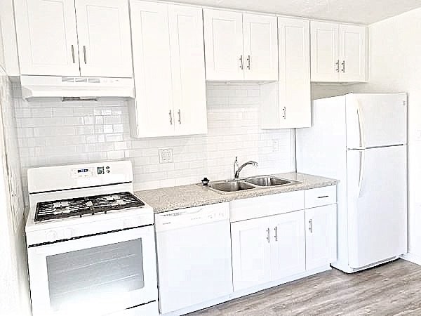 Photo - 2211 Ocean Front Walk