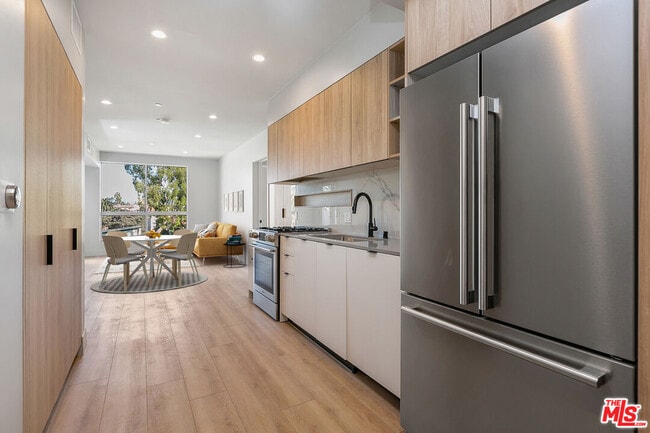 Photo - 12431 Rochester Ave Unit 311