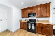 Photo - 218 E Hullett St