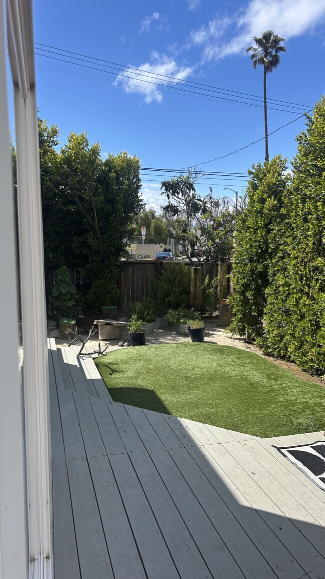 Photo - 1403 Oakwood Ave