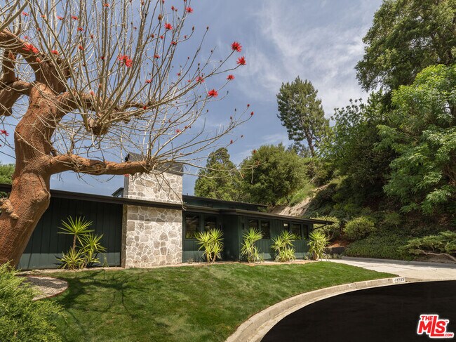 Photo - 14933 Stonesboro Pl