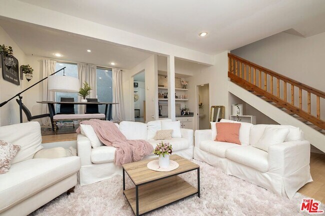 Building Photo - 28240 Rey De Copas Ln