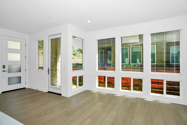 Photo - 10881 McCan Ct