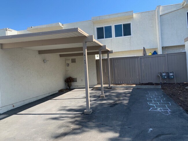 Photo - 16765 Barefoot Cir