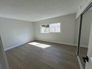 Photo - 18912 Valley Cir