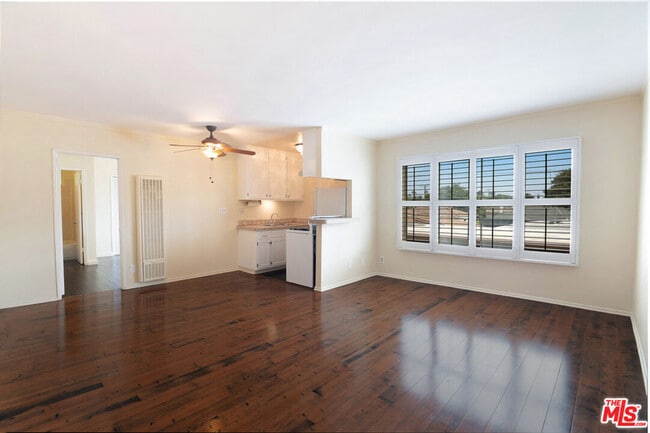 Photo - 4358 Berryman Ave Unit 14