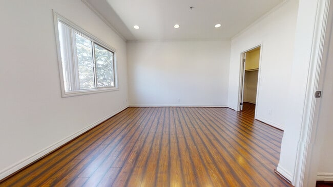 Photo - 14764 Sylvan St Unit Apt#6