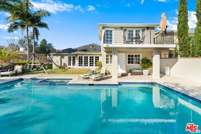 Photo - 314 S Glenroy Ave House