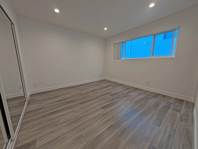 Photo - 739 N Sweetzer Ave Unit 4